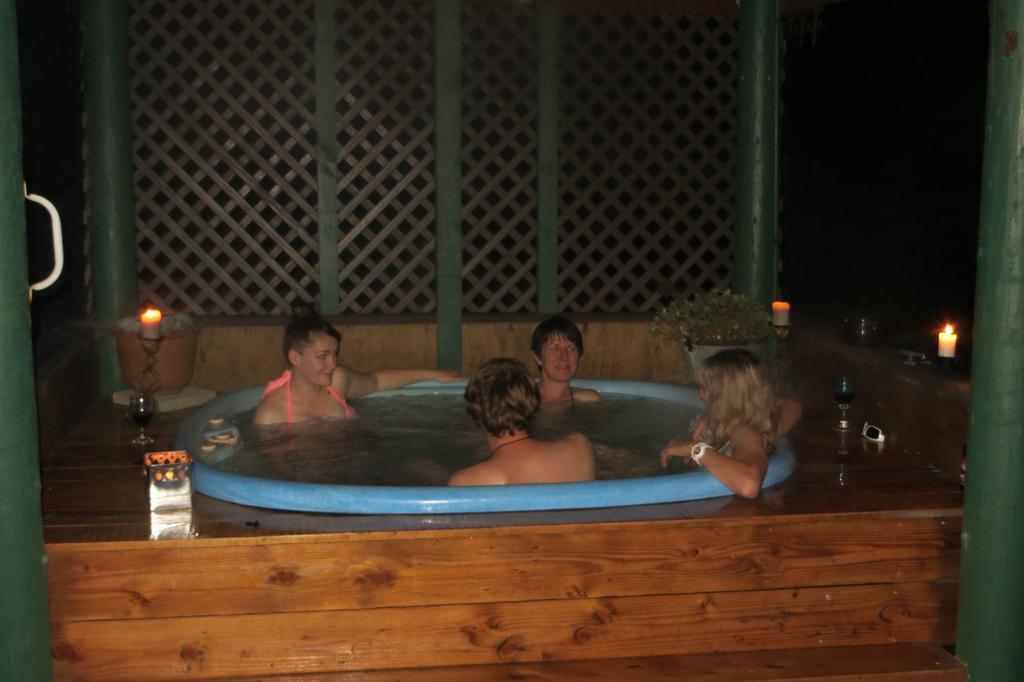 Koru Beachfront Holiday Cabins & Hot Tub Barrytown Dış mekan fotoğraf